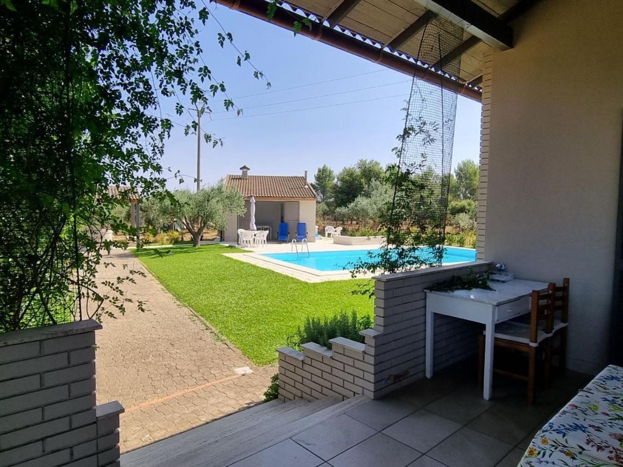 Accogliente Villa Con Piscina Caltagirone Exterior foto